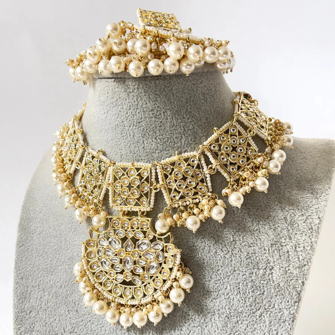 Pakistani Kundan Choker Necklace Set